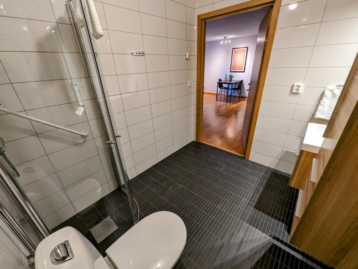 Hotell Bro Kristinehamn Ngoại thất bức ảnh